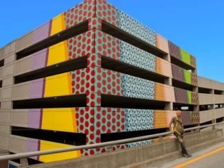 HoldBacktheNightTheTrammps2CA6StoryMuralcommissionedbyParkAlbany2CAlbany2CNY2C2017