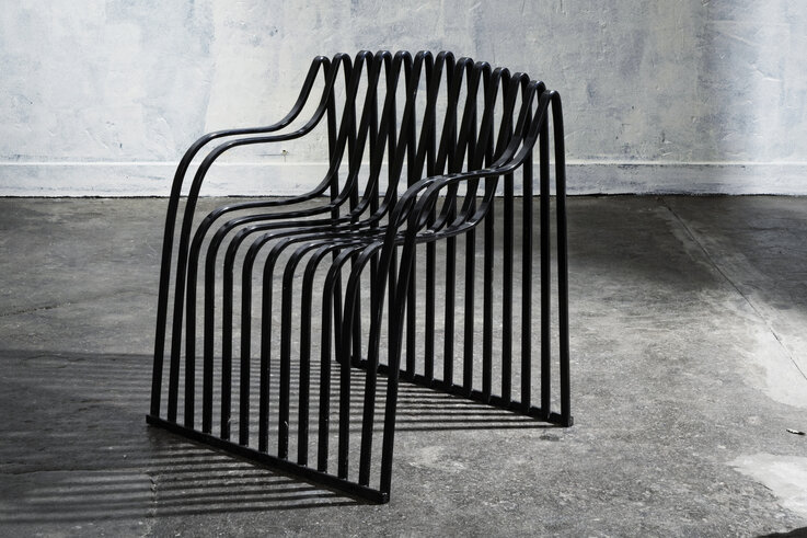 Contour Chair (steel), 2000 - edition of 50 - 69 x 62 x 82 cm - photo credit: Gilles Pernet