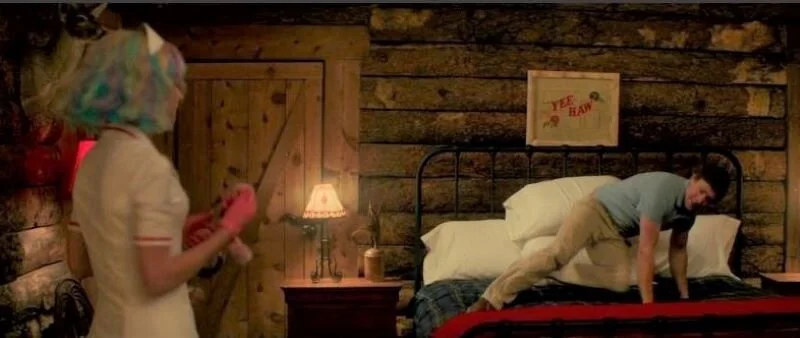 The cabin scene (Carrie Mulligan and Chris Lowell) - Focus Features