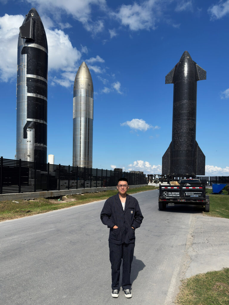 Pu Yingwei visited SpaceX during a road trip